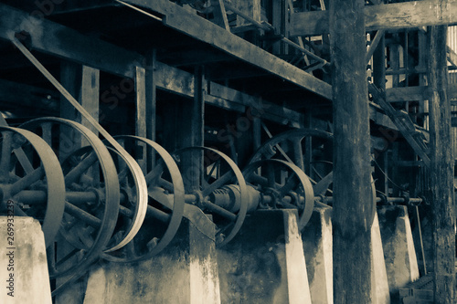 The Old mechanism in the mill