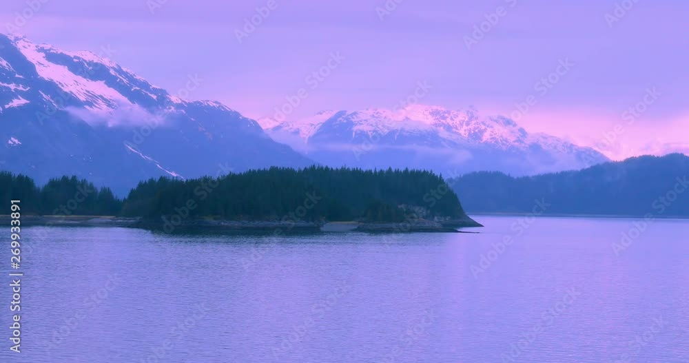 Glacier Bay National Park, Alaska, USA, is a natural heritage of the world, global warming, melting glaciers Glacier Bay National Park, Alaska, USA, is a natural heritage of the world, global warming, melting glaciers