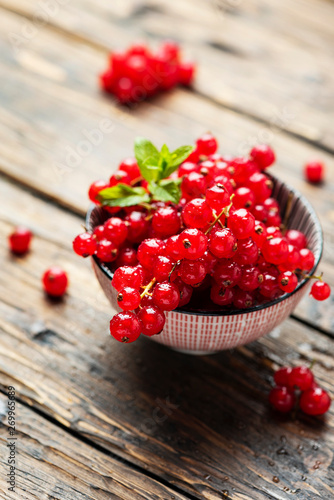 Fresh Red currant with mint