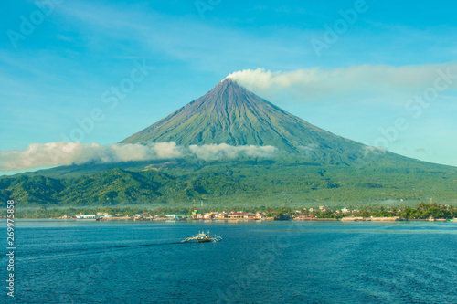 mayon volcano photo
