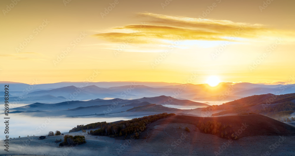 early morning in a mountains - obrazy, fototapety, plakaty 