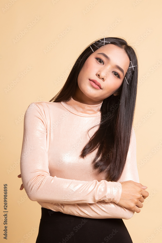 Fototapeta premium Portrait of beautiful young Asian woman