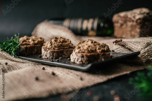  wein, brot, brötchen, appetizer, appetiser,  photo