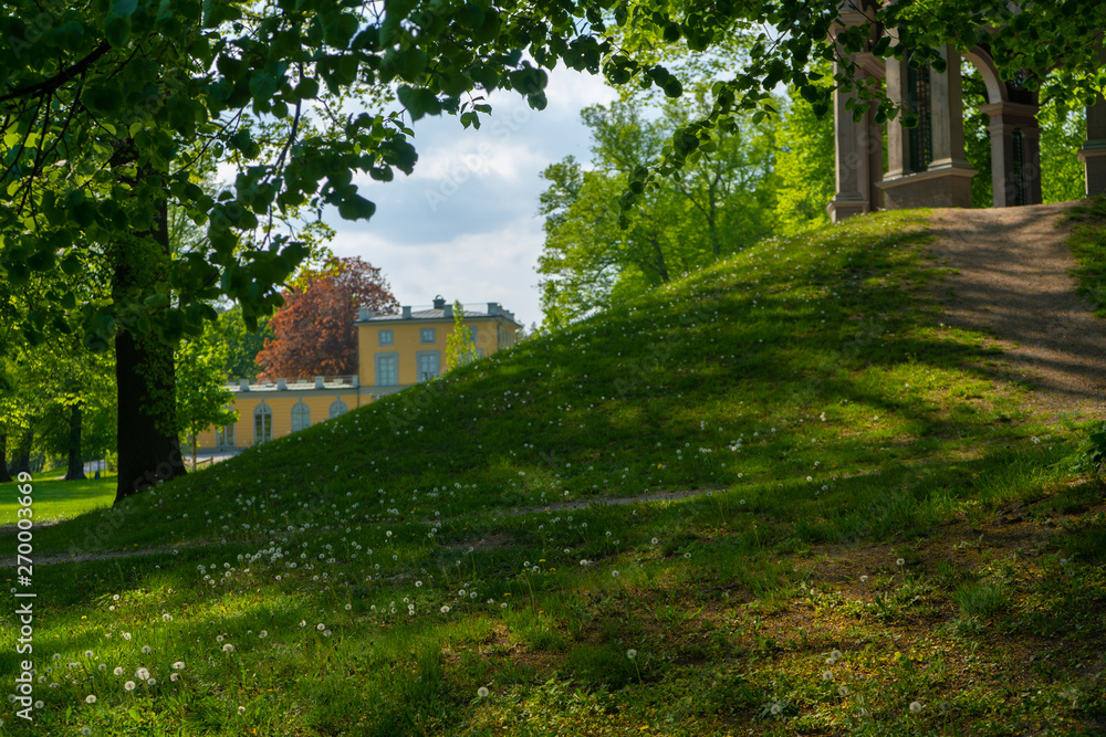 Obraz premium old house in the stockholms park