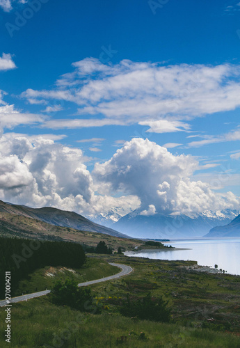 Road with Cloudy Mount Cook view, New Zealand Hallo © Leon