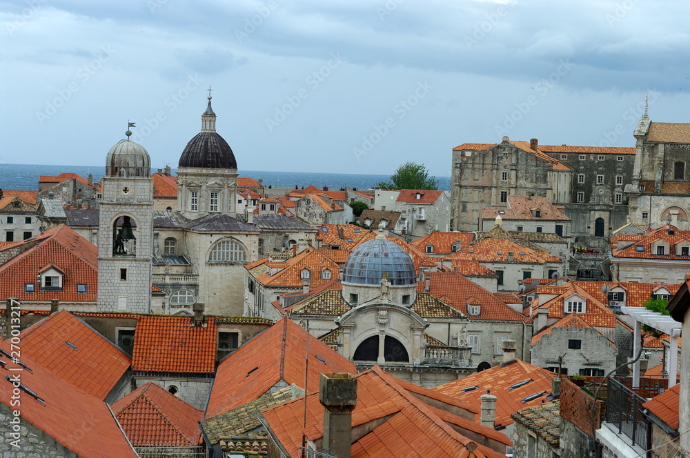 Clochers et toits de la vieille ville de Dubrovnik - 2