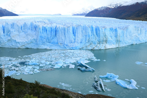 Amazing View of Perito Moreno Glacie, Lake Agentino, Los Glaciares National Park, El Calafate, Patagonia, Argentina