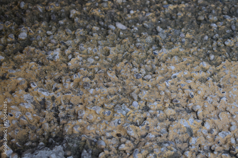 Grit-shaped cement Grit-shaped cement