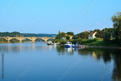 Fototapeta Naklejka Na Ścianę i Meble -  Germany-view of the bridge in Pirna