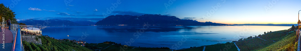Panorama Sonnenuntergang am Genfer See von Chexbres
