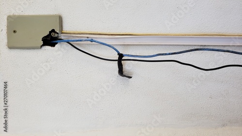 energia elétrica, choque, fios, quebrado, curto circuito, fita isolante, tomada, 