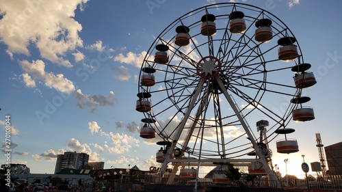 roda gigante, parque de diversões, crianças, festa, brinquedos