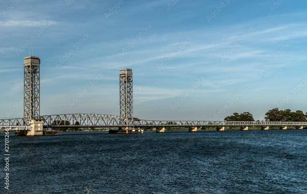 Obraz premium Helen Madere Memorial Bridge, Rio Vista, California