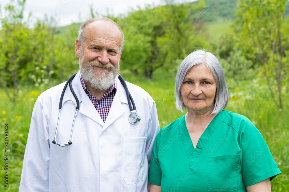 Senior medical team Senior medical team