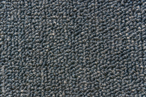 Synthetic fiber carpet