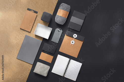 Billede på lærred various paper mockups aligned in a grid
