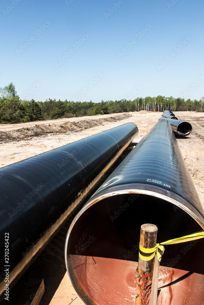 Foto de Construction of the pipeline of liquefied natural gas from the ...