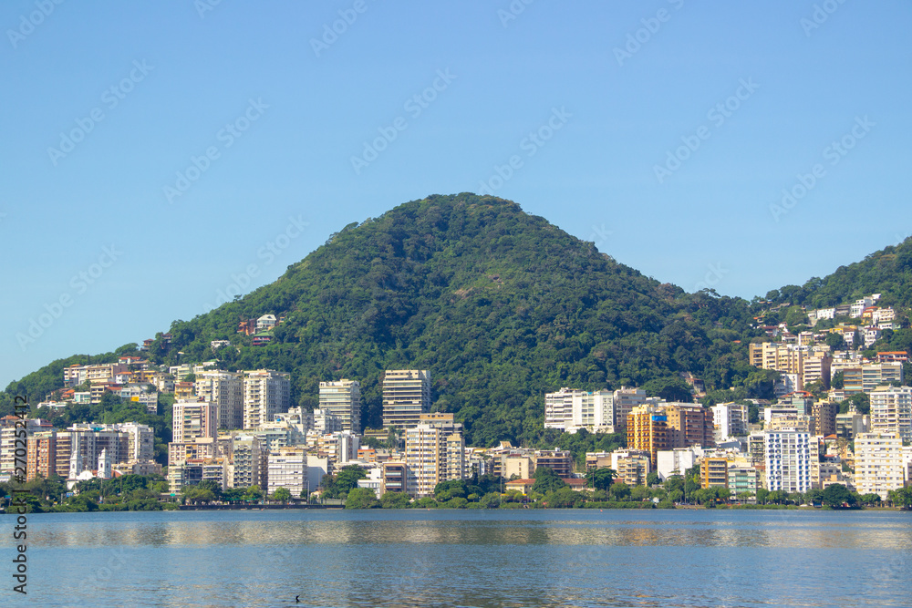 Fototapeta premium Lagoon Rodrigo de Freitas in rio de Janeiro