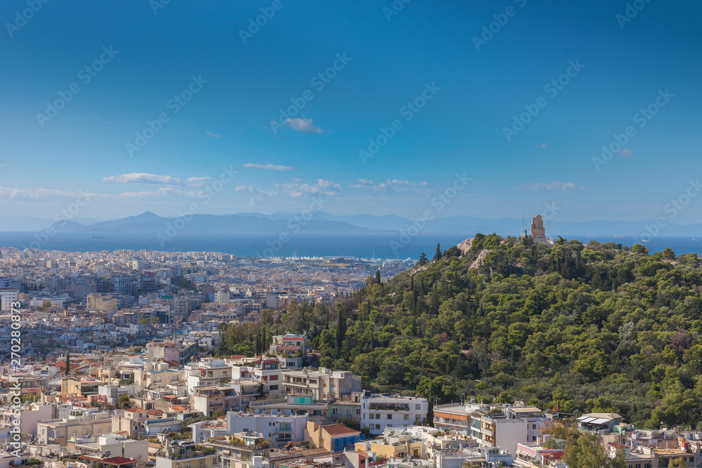 Panorama of the city of Athens, with the sea in the background