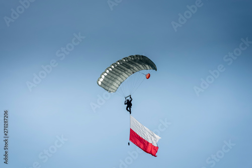 paratrooper with the Polish flag