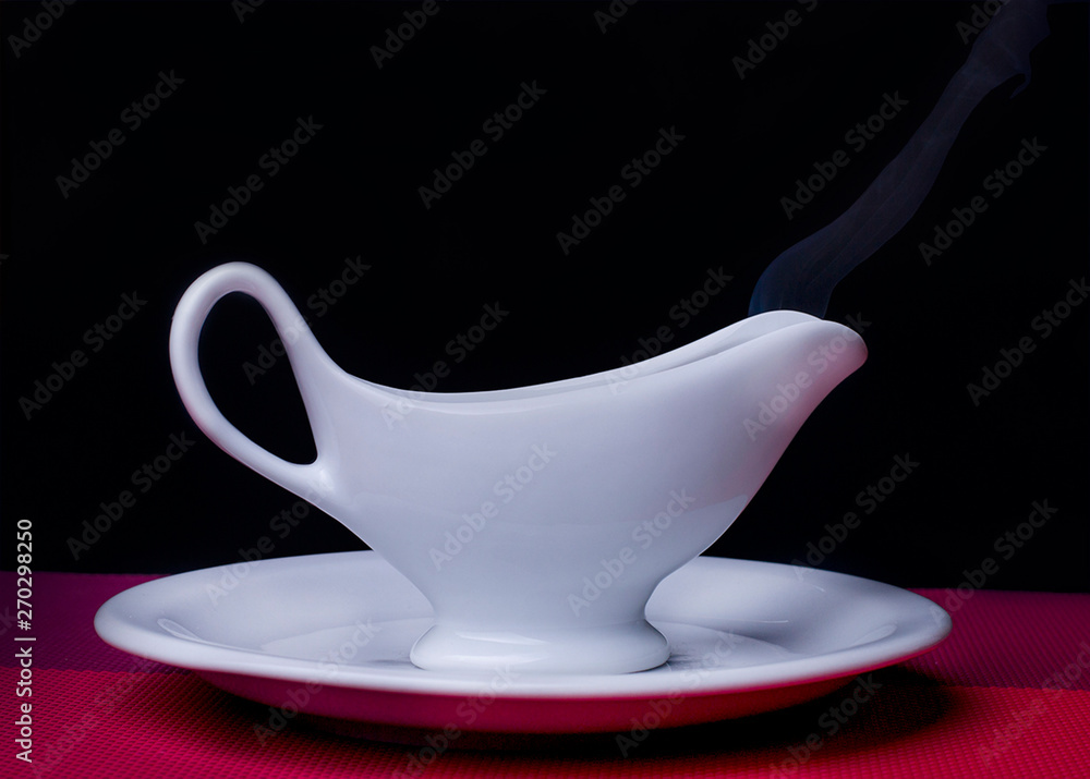 té tetera cofee café vapor caliente vajilla fotoproducto cerámica porcelana  blanca fondo negro Stock Photo | Adobe Stock