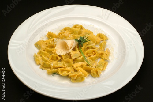 Italian food recipe, Agnolotti del plin filled pasta