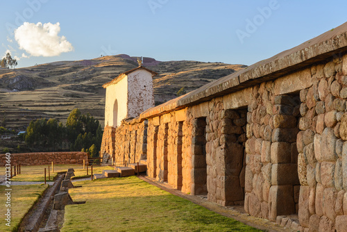 Schilderij op canvas Stone wall of Chinchero archaeological site, Peru