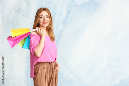 Portrait of mature woman wi...