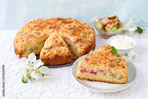 Rhabarber-Streusel-Kuchen