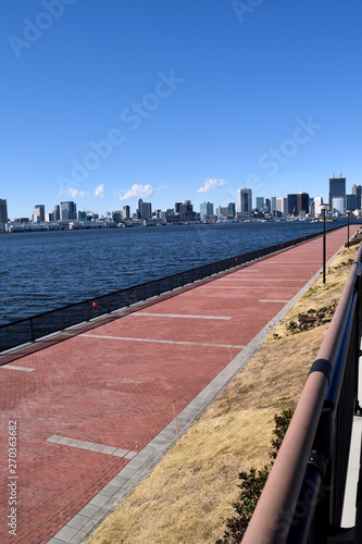 豊洲ぐるり公園遊歩道 日の出桟橋方面 © op2015 / JAPAN