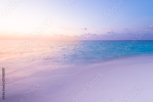 Fototapeta Naklejka Na Ścianę i Meble -  Sunrise on a tropical island in the Indian Ocean.