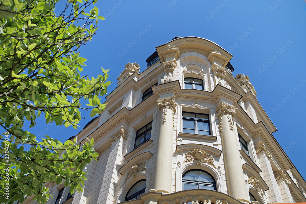 Fototapeta premium House facade in Munich