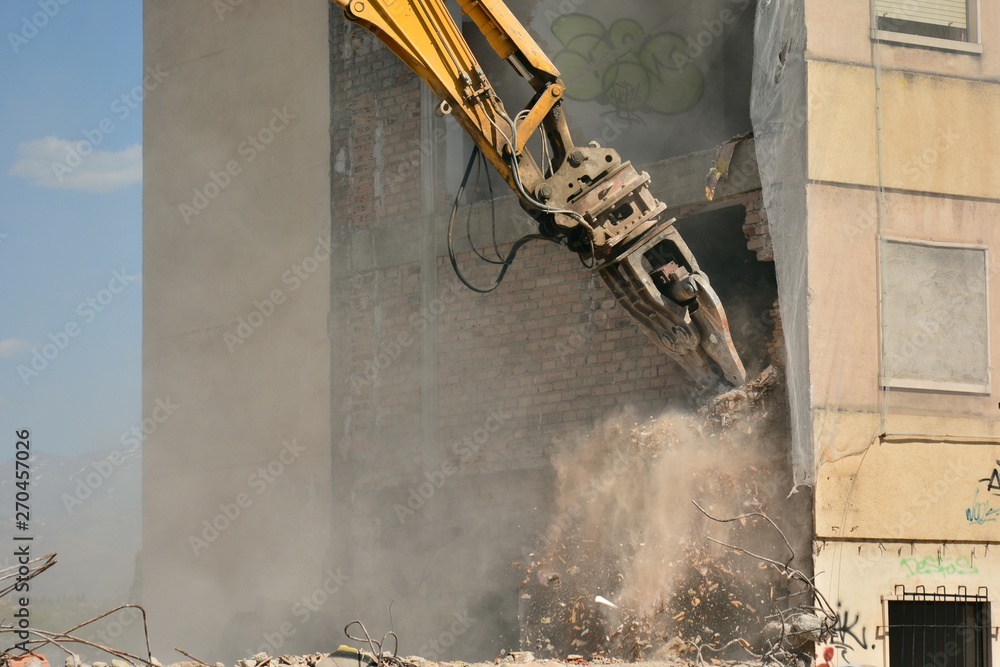 Фотография Demolición de un antiguo edificio de viviendas