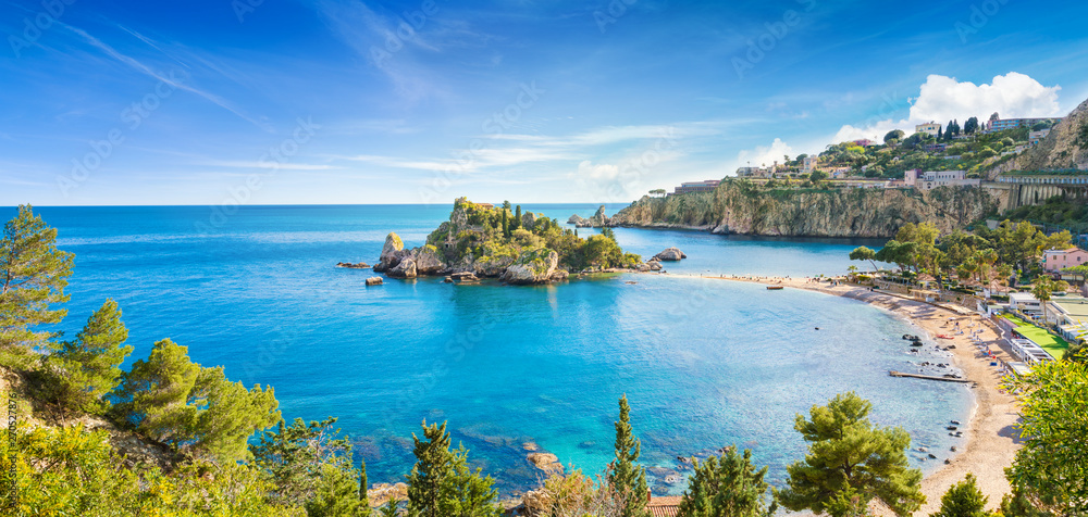 Photographie Panoramic view of Isola Bella small island near Taormina,  Sicily, Italy - Acheter-le sur Europosters.fr