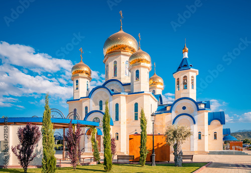 Obraz na płótnie Russian style orthodox church dedicated to Saint Andrew at the village Episkopio of in Cyprus w salonie