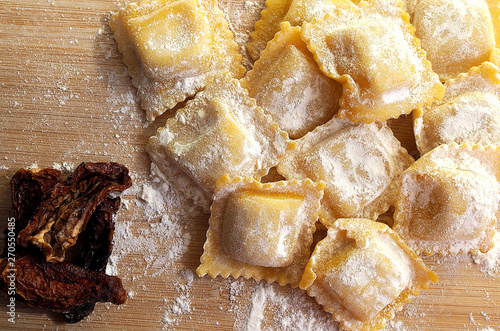 Photos Raviolis con tomates secos