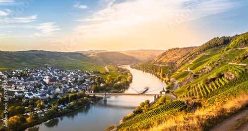 Sund down in mosel valley