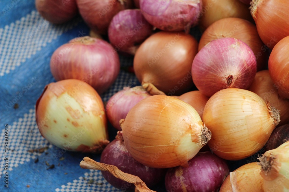 Fresh onion for cooking at street food