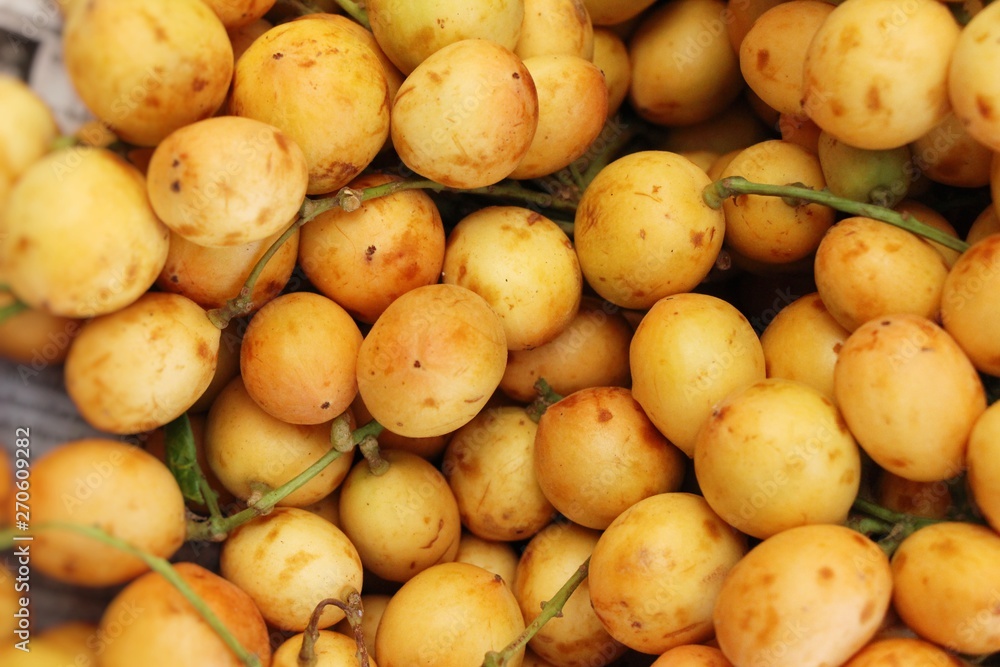 longkong fruit is delicious at street food longkong fruit is delicious at street food