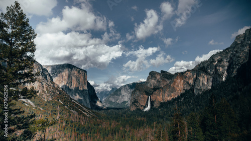 Yosemite Tunnel View