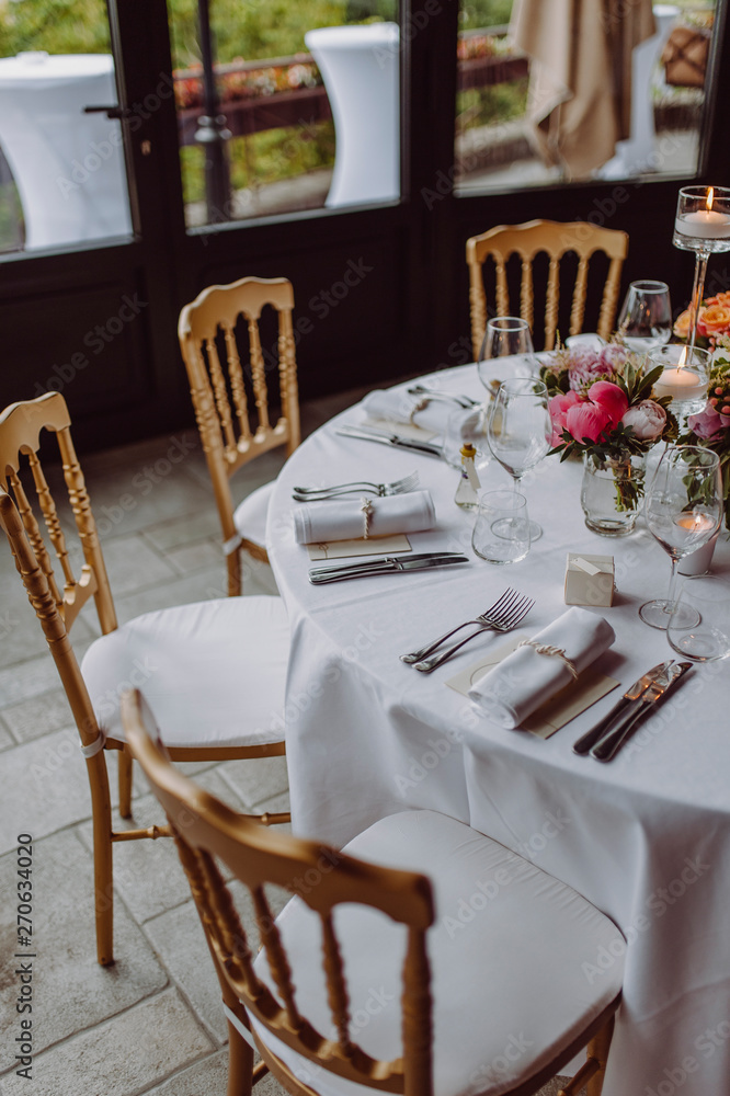 Elegant Wedding Table with Decoration Elegant Wedding Table with Decoration