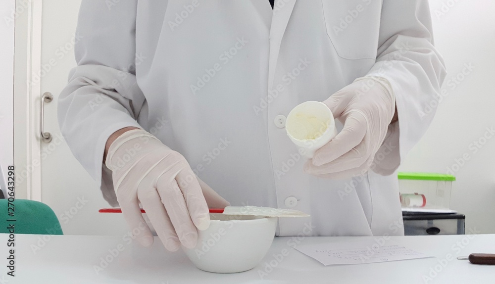 Making a cream in the pharmacy laboratory Making a cream in the pharmacy laboratory