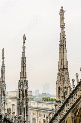 Ornately carved stonework on the roof of the Duomo Milano (Milan Cathedral), Italy © Stephen
