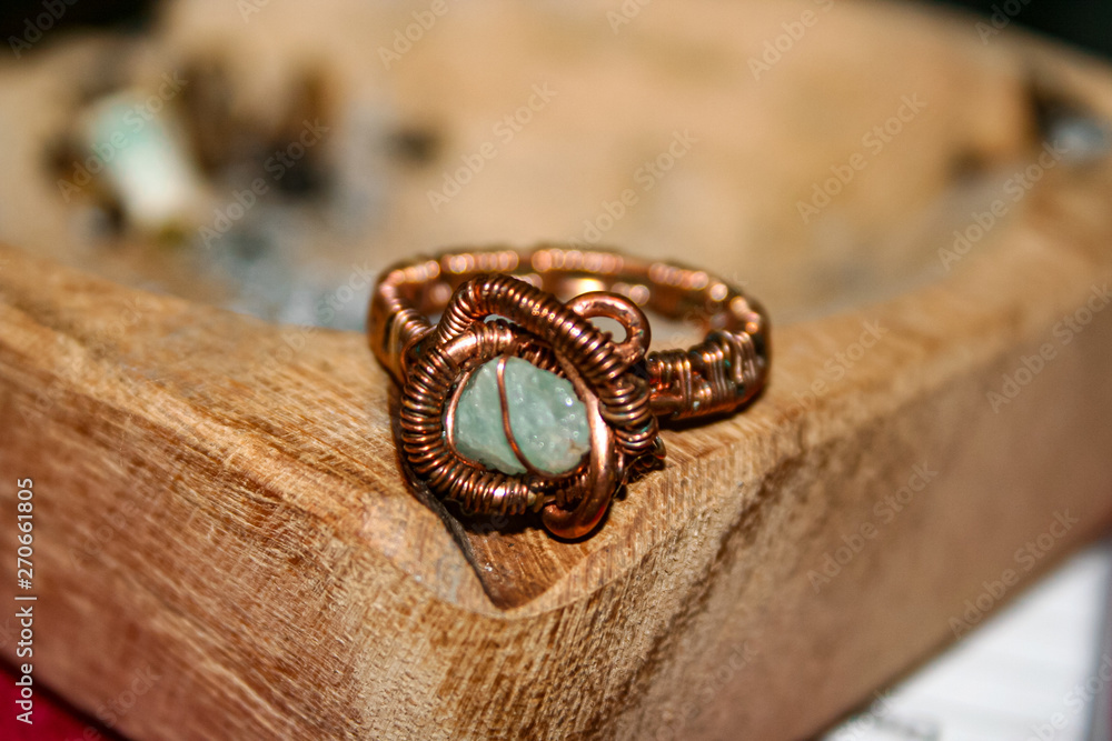anel cobre artesanato Stock Photo | Adobe Stock