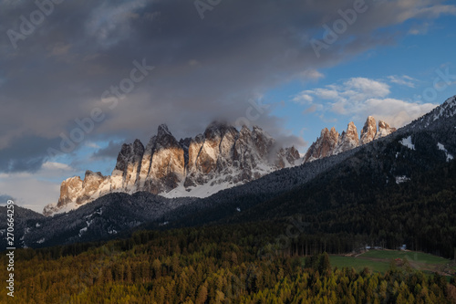 Obraz na płótnie Amazing Dolomites Mountains Landscape during sunset. Wonderful picturesque Scene. Val di Funes. Italy. w salonie