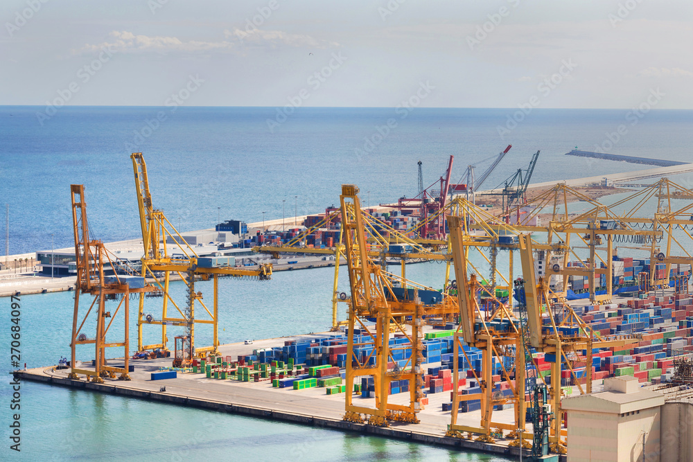 Fototapeta premium container port clean with the ocean