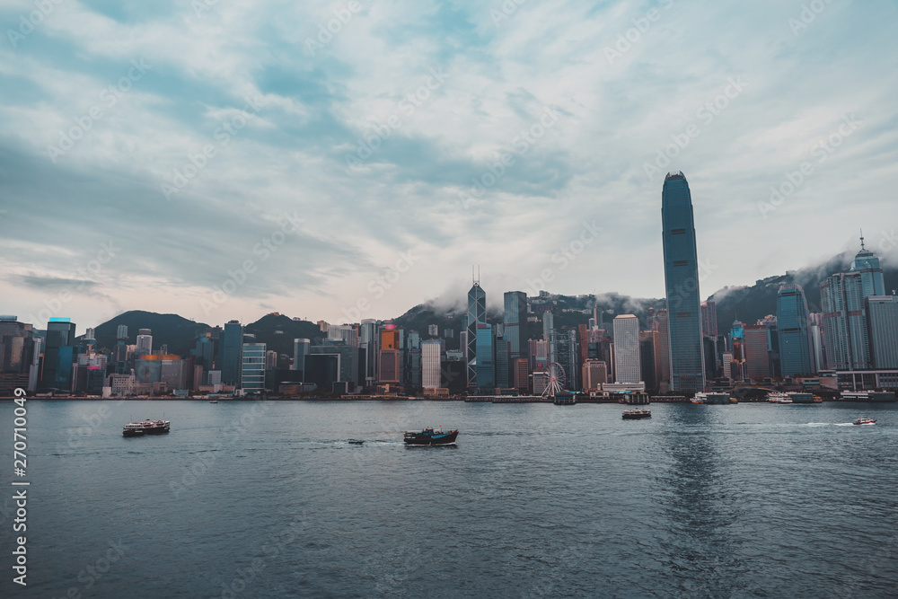Obraz premium Hong Kong Scenery, View From Victoria Harbour