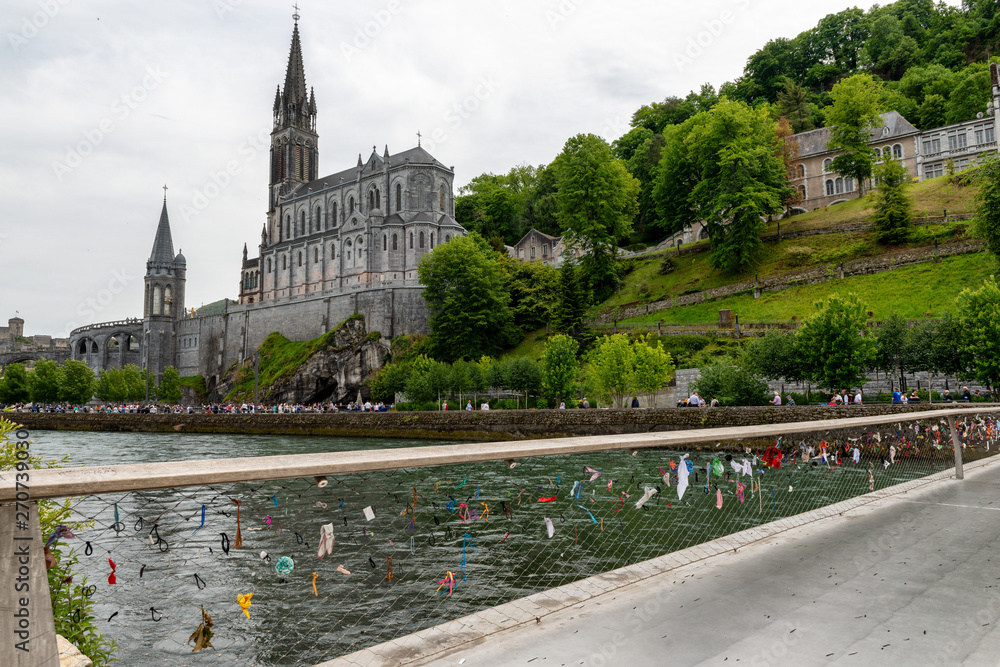 Obraz premium View of the basilica of Lourdes in France