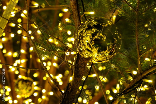 ツリー　飾り　金色