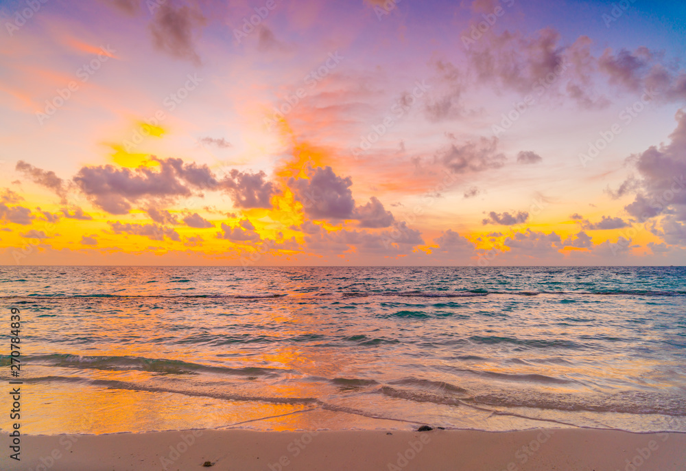 Fototapeta premium Beautiful sunset with sky over calm sea in tropical Maldives island .